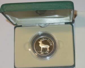 IRELAND ONE POUND PROOF COIN 1990 WITH BOX.