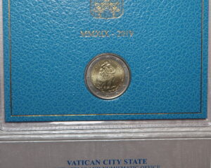 VATICAN : OFFICIAL TWO EURO  2019. UNC IN DISPLAY FOLDER