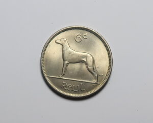 IRELAND: IRISH SIXPENCE 1955. UNC.