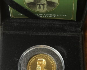 IRELAND : JEREMIAH O'DONOVAN ROSSA  9CT. GOLD MEDALLION.  COMMEMORATIVE 1915-2015.