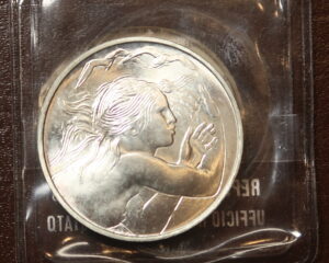 SAN MARINO :  SILVER 1000 LIRE 1979. IN DISPLAY FOLDER.