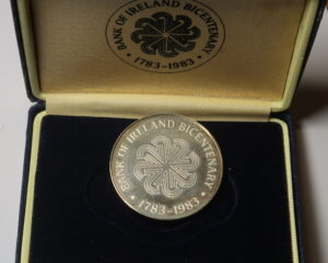 IRELAND : BANK OF IRELAND SILVER BICENTENARY MEDALLION.  1783 - 1983.