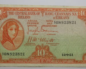 IRELAND LAVERY TEN SHILLING NOTE  12.9.1951. EARLY DATE.