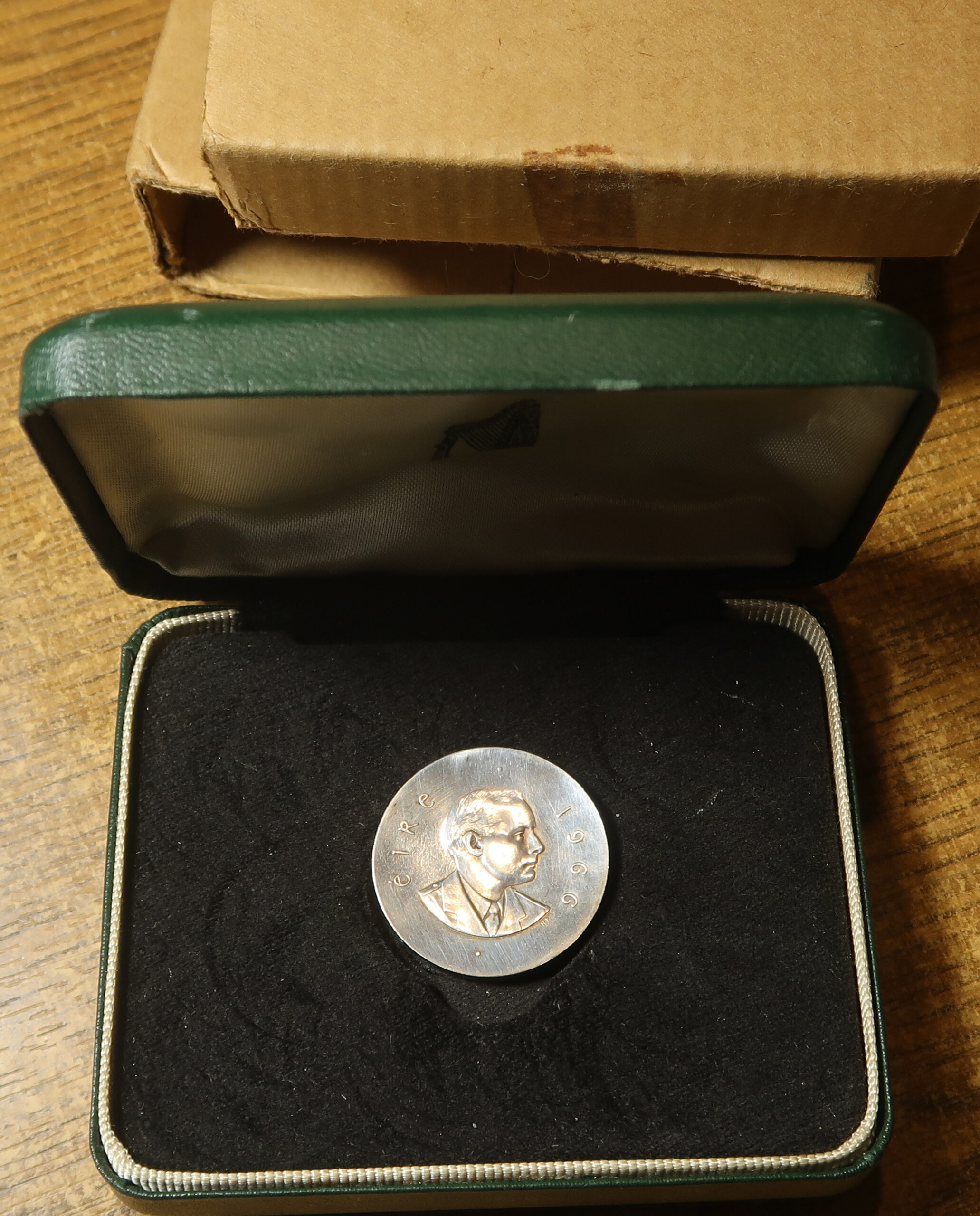 IRELAND: PROOF TEN SHILLING COIN 1966 .P.H. PEARSE. IN PRESENTATION CASE