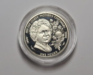 GUERNSEY : SILVER PROOF ONE POUND 2000.   QUEEN MOTHER 100TH BIRTHDAY.